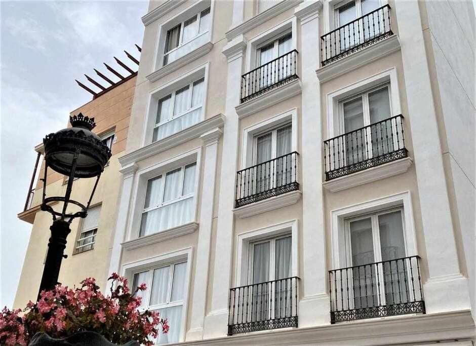 XV Apartamentos Morales & Arnal Estepona Dış mekan fotoğraf