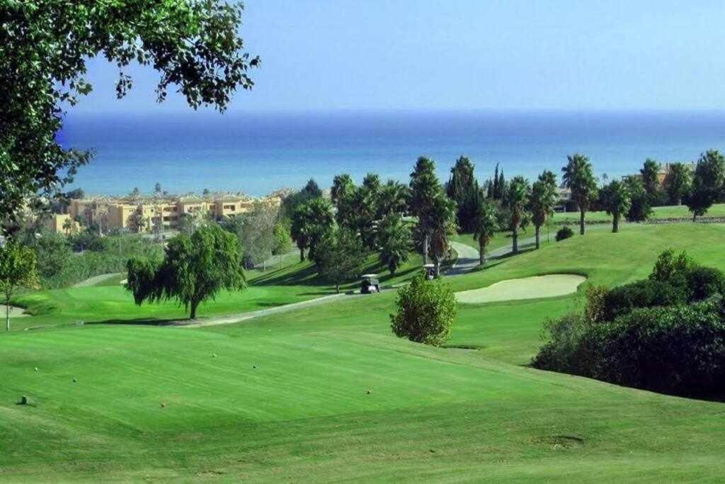 XV Apartamentos Morales & Arnal Estepona Dış mekan fotoğraf