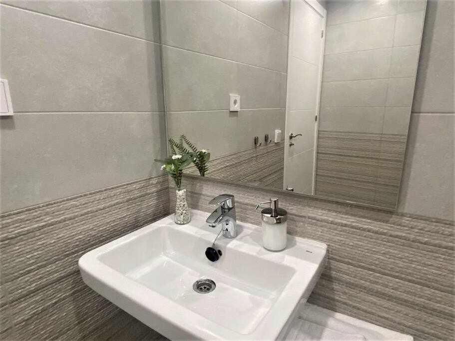 XV Apartamentos Morales & Arnal Estepona Dış mekan fotoğraf